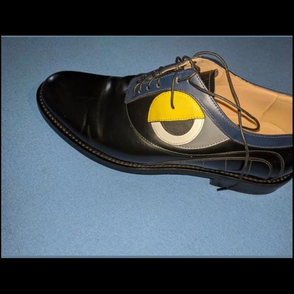 Fendi Dress shoes size 9 in GREAT condition!